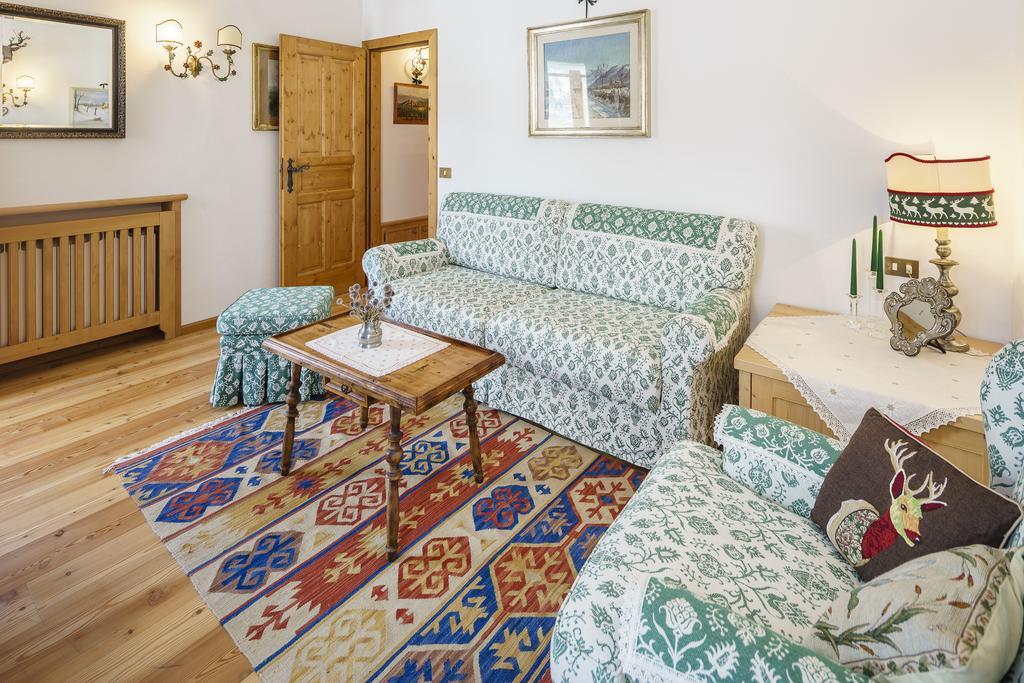 Villa Tullia - Stayincortina Cortina d'Ampezzo Luaran gambar